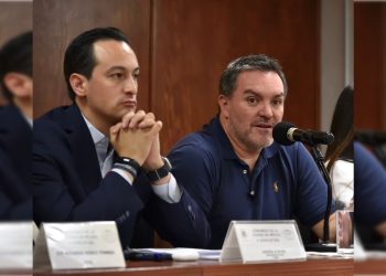 La postura que toman los panistas parece evidente que es la más acorde ante lo que ellos llaman una persecución política, pues de ninguna manera van a ratificar ni con amenazas a Godoy. FOTO: PAN Congreso CDMX