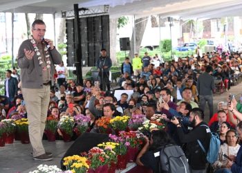 Además del Senado, cuentan  que a Ebrard lo convencieron también con candidaturas para diputaciones y senadurías para su gente, y su candidato en Jalisco, Carlos Lomelí. FOTO: X / Ebrard