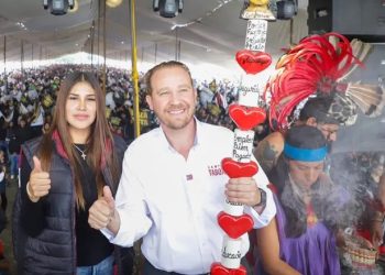 Santiago Taboada confía en que el poniente de la Ciudad de México lo tiene ganado. Por eso, el precandidato de la oposición a la Jefatura de Gobierno de la CDMX se ha concentrado en la zona donde lo conocen poco: Iztapalapa. FOTO: Archivo CDMX Magacín.