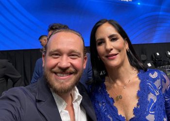 Sin embargo, Limón de inmediato reclamó enérgicamente: “El acuerdo no es exclusivo de la Ciudad de México, es un acuerdo donde se ‘siglaron’ en algunas entidades hombres y en otras mujeres. Donde se ‘siglaron’ hombres hay la posibilidad de cambiar a mujeres, al revés, no”.