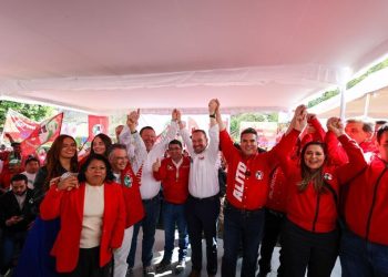 El precandidato de la alianza Va por la Ciudad de México, Santiago Taboada agradeció el respaldo de la dirigencia y la militancia del PRI con quienes se comprometió a ser “un jefe de Gobierno que se la va a rifar”. FOTO: X / PRI