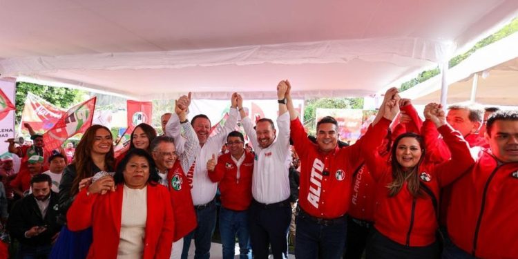 El precandidato de la alianza Va por la Ciudad de México, Santiago Taboada agradeció el respaldo de la dirigencia y la militancia del PRI con quienes se comprometió a ser “un jefe de Gobierno que se la va a rifar”. FOTO: X / PRI