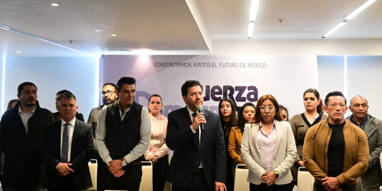 Acusó que, un “grupúsculo” se apropió del partido y por eso la decisión de irse también es de miles de militantes que han formado parte de sus bases de apoyo. FOTO: X / VH Lobo