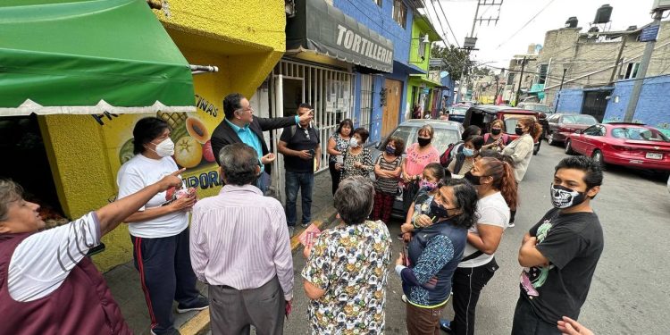 En su mensaje a la militancia de Morena, Gabriel García expuso que junto al pueblo de Iztapalapa elaborará un proyecto integral que también contempla el fortalecimiento de la identidad, cultura y tradiciones en los barrios y pueblos originarios. FOTO: Especial