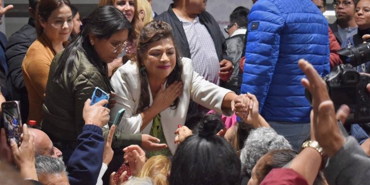 “Álvaro Obregón una de las demarcaciones que tenemos que garantizar recuperar en el 2024. Viva el pueblo consciente de Álvaro Obregón. Es el momento de sacar la casta, es el momento de recuperar Álvaro Obregón”, dijo Brugada.