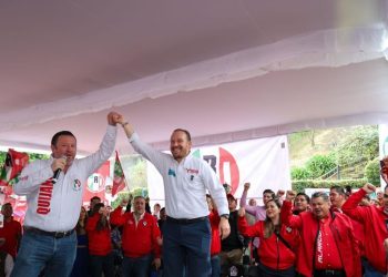 En su asamblea informativa en la Alcaldía Magdalena Contreras, el precandidato del Frente Amplio por la CDMX para la Jefatura de Gobierno, Santiago Taboada dijo que logrará que la gente en la Ciudad de México tenga mayor calidad de vida y vivan mejor, como en la Benito Juárez. FOTO: X / Taboada