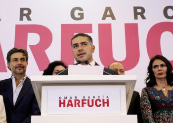 “Todas las semanas yo tenía reuniones con vecinas y vecinos de las 16 alcaldías, obviamente en distintos momentos, y eso nos permitió tener un pulso mucho más sensible”, dijo Harfuch. FOTO: Campaña Harfuch