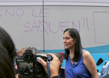 Entrega Lía Limón al Congreso de la CDMX oficio para separarse del cargo por 15 días