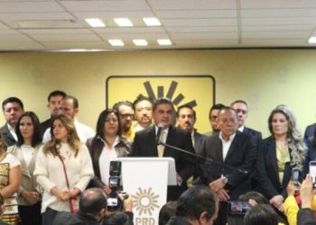 Se registra Luis  Cházaro  como aspirante a la Jefatura de Gobierno