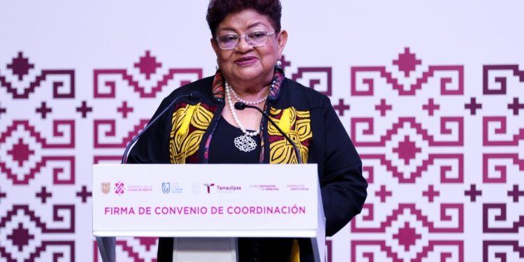 Ahora el plan es que se vote en el Pleno el próximo miércoles 13 de diciembre el dictamen de ratificación de Ernestina Godoy al frente de la Fiscalía. Como se ha dicho, para aprobarlo, se requiere de las dos terceras partes de los diputados presentes en la sesión de que se trate. Para asegurarlo, Morena debería conseguir el apoyo de 44 de los 66 legisladores que conforman el Congreso. FOTO: Fiscalía CDMX