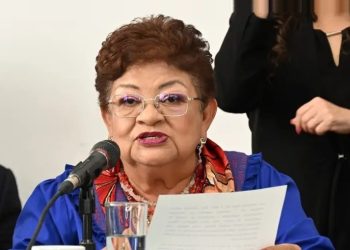Si todos los diputados de oposición del PAN, PRI, PRD y MC en el Congreso de la Ciudad de México cumplen su palabra que han hecho pública, frenarán la ratificación por cuatro años más de Ernestina Godoy al frente de la Fiscalía General de Justicia de la Ciudad de México. FOTO: FGJCDMX