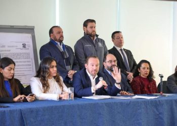 El precandidato de la coalición Va por la Ciudad de México a la Jefatura de Gobierno, Santiago Taboada informó que ya emprendió una acción legal ante el Instituto Federal de Telecomunicaciones (IFT) y que próximamente hará una denuncia colectiva ante la Fiscalía General de la República (FGR). FOTO: Campaña Taboada