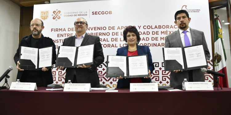 El Gobierno capitalino y el IECM suscribieron un convenio de colaboración con el objetivo de apoyar los trabajos de preparación del Proceso Electoral Local Ordinario 2023-2024 así como contribuir a la seguridad y desarrollo de la jornada electoral que se llevará a cabo el 2 de junio del 2024. FOTO: GCDMX