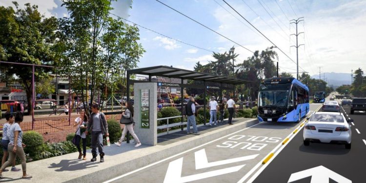 Martí Batres, jefe de Gobierno presentó el anteproyecto de la nueva línea de trolebús que correrá sobre Avenida Aztecas, en la zona de Pedregales de la Alcaldía Coyoacán, que prevén beneficie a 115 mil habitantes, mejore la movilidad en una de las zonas con más necesidades de la capital del país, la cual contará con una inversión de 240 millones de pesos, y se prevé esté lista en ocho meses. FOTO: Imagen objetivo Secretaría de Obras CDMX