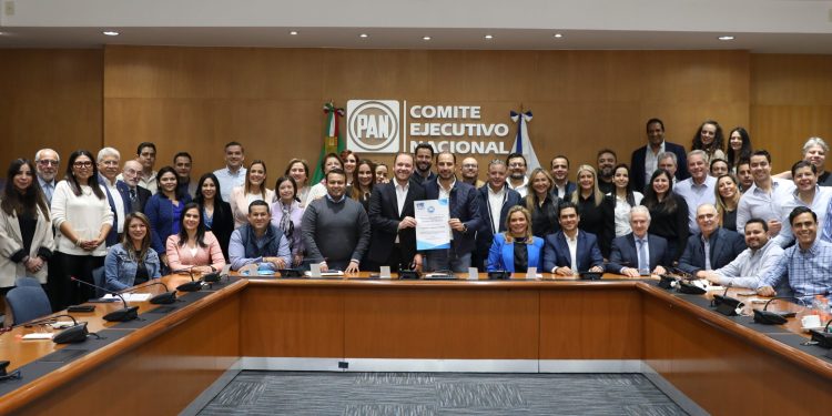 La Comisión Permanente del Consejo Nacional del PAN aprobó la candidatura de Santiago Taboada como candidato a la jefatura de gobierno de la Ciudad de México. FOTO: Especial