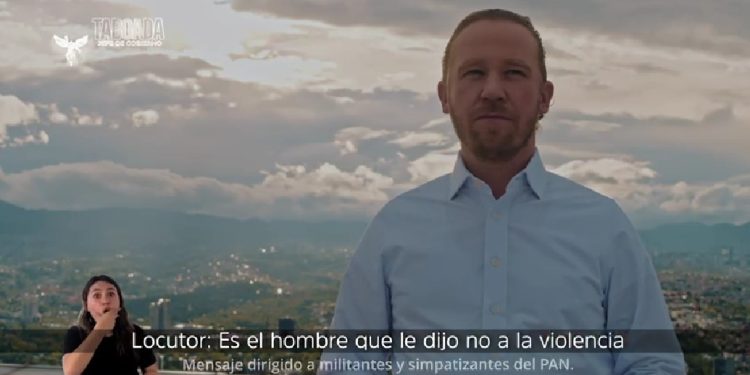 El periodo de precampaña para los aspirantes a la jefatura de Gobierno finaliza y, con ello, una etapa en la que se desplegaron los primeros indicios de lo que será una contienda reñida. Un ejemplo son los spots de Santiago Taboada, precandidato único de la alianza Va por la Ciudad de México. Foto: Spot Santiago Taboada