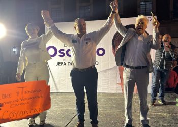 La precandidata sin partido a la Jefatura de Gobierno de la Ciudad de México, Lorena Osornio, declinó sus aspiraciones a favor del principal contendiente de la oposición, Santiago Taboada, para el cual sumó 45 mil firmas de apoyo, casi el doble de las que se llevó el alcalde ex priísta de Cuajimalpa, Adrián Rubalcava. Foto: CDMX Magacín