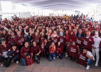 En el marco de la presentación del programa “Los jóvenes unen al barrio por el bienestar 2024”, el jefe de Gobierno, Martí Batres, señaló que aún existen retos por cumplir dentro de este grupo poblacional, como derrotar el consumo del fentanilo, pero que ha habido más oportunidades para los jóvenes con la Cuarta Transformación. FOTO: GCDMX