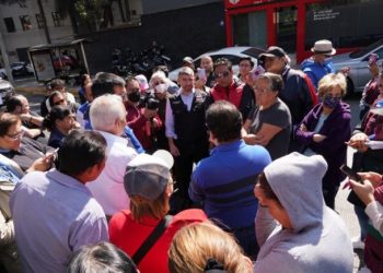 Se reúne Tabe con vecinos afectados por escasez de agua