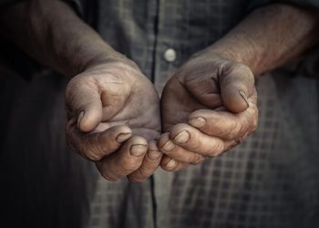 Garantizar apoyo económico a madres y padres solteros en pobreza extrema, plantean en el Senado