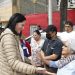 En Álvaro Obregón vecinos y autoridad entregan enseres domésticos a afectados por las obras del Tren Interurbano