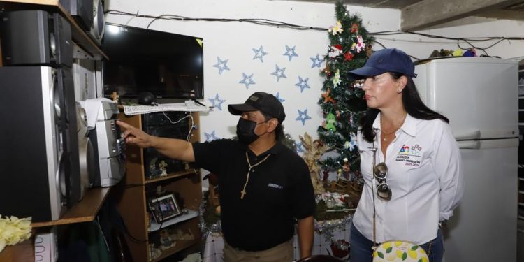 Lía Limón lamenta que el presidente Andrés Manuel López Obrador visite la obra del Tren Interurbano a escondidas y sin hablar con la gente afectada