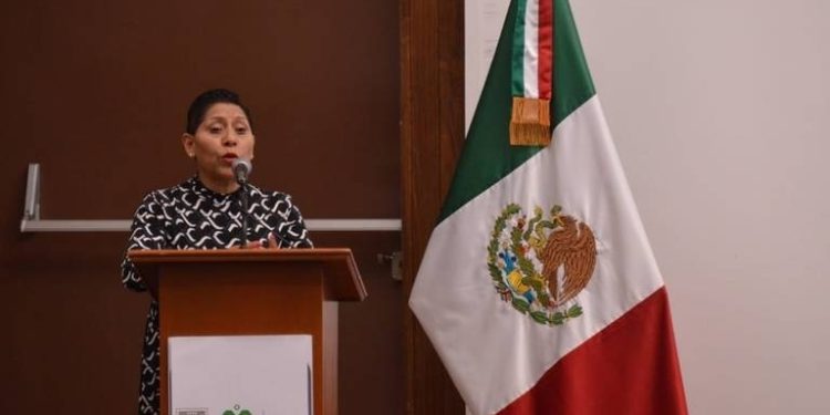 La primera pregunta que surge: ¿De a cómo es el moche y a quién? Esto, porque no se sabe si le toca a los disfuncionales del Instituto de Verificación Administrativa (INVEA) del Gobierno de la Ciudad de México, que encabeza la militante de Morena Teresa Monroy Ramírez, o a la Dirección de Prevención del Delito y Protección Civil de la Alcaldía Benito Juárez, que dirige Erandi Zen Bonilla. FOTO: INVEA