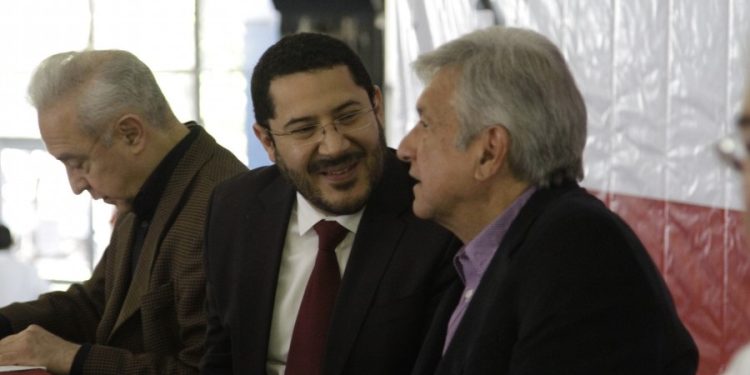 La supuesta preocupación del presidente Andrés Manuel López Obrador sobre la escasez de agua en la Ciudad de México y el área conurbana es meramente electorera. Si alguna vez le h hubiera interesado el tema, desde que ocupó la Jefatura de Gobierno del DF, entre 2000 y 2005, habría hecho alguna obra importante a largo plazo y hoy el problema al menos no sería tan grave. FOTO: Archivo Presidencia