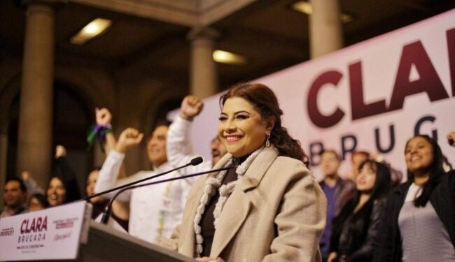 Al arranque del año, en el cuarto de guerra de Clara Brugada tenían mediciones muy confiables de que tenía una ventaja de unos 15 puntos porcentuales por sobre Santiago Taboada, en la disputa por la Jefatura de Gobierno de la Ciudad de México. FOTO: X / Brugada