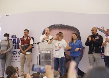 El morenismo en la Miguel Hidalgo no atraviesa su mejor momento, al menos para Clara Brugada. Este jueves, más trabajadores y militantes de Morena se comprometieron a sumarse a la campaña de Santiago Taboada por la Jefatura de Gobierno de la CDMX.