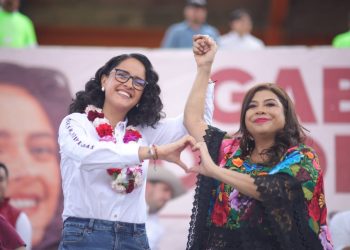 En el arranque de la campaña de Gabriela Osorio por la alcaldía Tlalpan, Clara Brugada Molina, candidata a la Jefatura de Gobierno de la Ciudad de México por la coalición “Sigamos Haciendo Historia” integrada por Morena, PT y PVEM, dijo que hoy arranca un equipo con mucha responsabilidad porque representan las causas del pueblo. FOTO: Especial