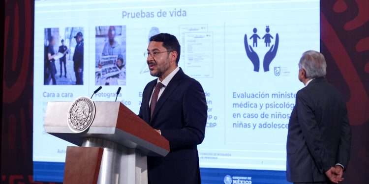 En la Ciudad de México, 44% de los desaparecidos fueron por ausencia voluntaria, afirmó Martí Batres Guadarrama, jefe de gobierno de la Ciudad de México, durante su participación en la conferencia mañanera del gobierno federal. FOTO: GCDMX