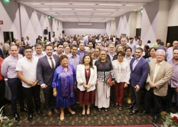 la candidata morenista destacó  su compromiso de construir la Utopía de la Central de Abasto, que proporcione servicios de cuidado, recreación y de atención a la problemáticas sociales para esta ciudad comercial, la cual contará  con el Sistema Público de Cuidados.