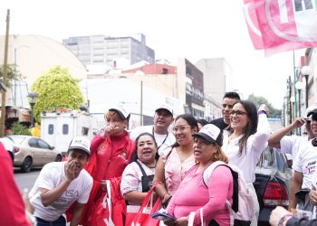 Ale Rojo de la Vega, destacó la importancia de abordar el problema de seguridad pública desde la perspectiva de mejorar los espacios públicos en la demarcación y agregó que el abandono y la falta de mantenimiento de estos espacios han contribuido al aumento de la inseguridad en la zona. FOTO: Especial