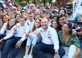 Para transformar a nuestra sociedad se necesita de jóvenes participativos, informados, pero sobre todo críticos de manera que se sumen a la construcción de una ciudad y una alcaldía mejor, más desarrollada y mejor preparada: Giovani Gutiérrez. FOTOS: Especial