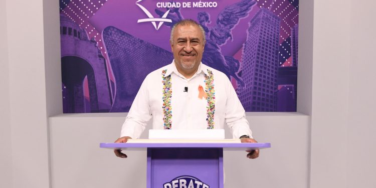 Pablo Trejo consideró que esas dos aportaciones legislativas que plantea van a generar más actividades productivas, lo que traerá como resultado más empleos, que pueden orientarse hacia la zona de Iztacalco, que tiene vocación industrial. FOTO: IECM