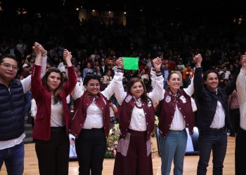 Parte de los problemas y desafíos que hoy tiene la CDMX podrían atenderse a través de tecnología desarrollada por el Instituto Politécnico Nacional (IPN), dijo Clara Brugada, aspirante a la Jefatura de Gobierno de la Ciudad de México por el bloque “Sigamos haciendo historia”. FOTO: Especial