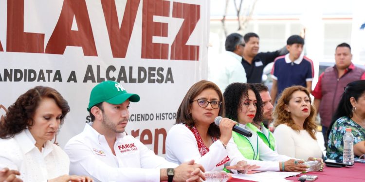 Aleida ofrece acceso equitativo al agua en Iztapalapa