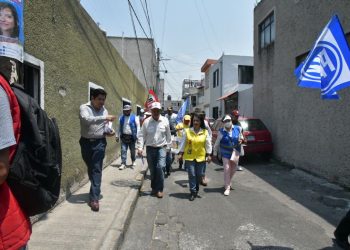 Las alcaldías no damos permisos de construcción, responde la candidata a la alcaldía de Azcapotzalco por la Alianza Va por la Ciudad de México, Margarita Saldaña Hernández, a las inquietudes de los vecinos de la Unidad Xochinahuac. FOTOS: Especial