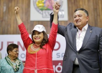 Líderes e integrantes de 15 sindicatos de la Ciudad de México y el país expresaron su respaldo total al proyecto de gobierno encabezado por Clara Brugada Molina, candidata a la Jefatura de Gobierno por la coalición “Sigamos Haciendo Historia”. FOTO: Especial