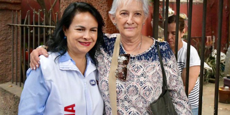 La candidata a la alcaldía Azcapotzalco por la Alianza Va por la Ciudad de México, Margarita Saldaña Hernández, dijo que seguirá trabajando para prevenir y erradicar la violencia contra las mujeres, las niñas y los niños en esa demarcación. FOTO: Especial