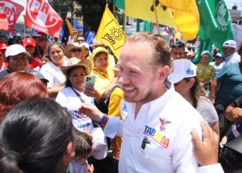 El candidato opositor Santiago Taboada va a ganar la Jefatura de Gobierno con poco más de 2.83 millones de votos, con una participación el 73.1% de la Lista Nominal de Electores, según la proyección de escenarios de "Ciber Darwin”, difundida en “La Carpeta Púrpura" FOTO: Especial