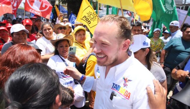 El candidato opositor Santiago Taboada va a ganar la Jefatura de Gobierno con poco más de 2.83 millones de votos, con una participación el 73.1% de la Lista Nominal de Electores, según la proyección de escenarios de "Ciber Darwin”, difundida en “La Carpeta Púrpura" FOTO: Especial