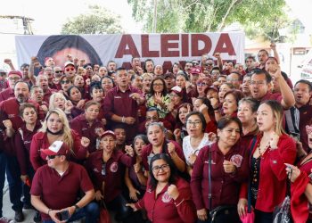La candidata a la Alcaldía Iztapalapa, Aleida Alavez dijo que logrará un acuerdo que fortalezca los derechos laborales de los trabajadores en caso de que sea favorecida por el voto el próximo 2 de junio, y además dejó en claro que se acabó la venta de plazas en el gobierno de esa demarcación. FOTO: Especial