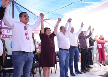 La candidata a la Jefatura de Gobierno en la Ciudad de México, Clara Brugada, aseguró que Janecarlo Lozano ganará las elecciones el próximo 2 de junio y se convertirá en el alcalde de Gustavo A. Madero. FOTO: Especial