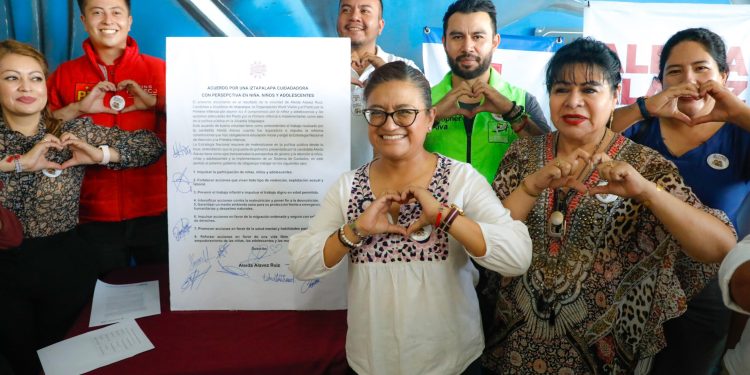 La abanderada de Morena, PT y PVEM, explicó que el objetivo es llevar a cabo una serie de acciones para ampliar y profundizar un mecanismo que permita la distribución directa de productos de la Central de Abasto a la población de Iztapalapa. FOTO: Especial