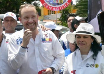 Una multitud recibe a Taboada y a Saldaña en El Rosario, Azcapotzalco