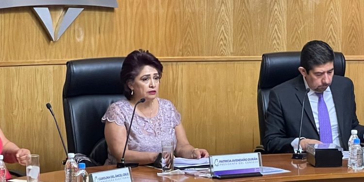 A pesar de haber llevado este fin de semana al descrédito y la ignominia al Instituto Electoral de la Ciudad de México (IECM), su presidenta, Patricia Avendaño le falló a Morena y a Claudia Sheinbaum, quien la puso en ese cargo en una negociación con Lorenzo Córdova, en 2022. FOTO: Especial