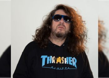 La periodista tenía año y medio de realizar tareas de difusión publicitaria en redes sociales y como promotora del músico y su grupo, y como tal hasta financió algunos de sus eventos, lo cual Kopushian no le ha pagado y que suma muchos miles de pesos. FOTO: Especial