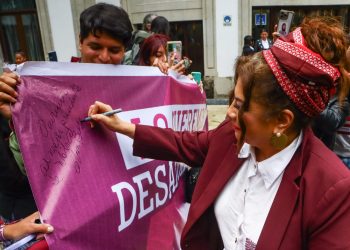 Le cayó como anillo al dedo a Clara Brugada la señal que recibió desde Palacio, de que al menos el primer mes posterior a las elecciones guardara un perfil público muy bajo para permitir que solamente figurara Claudia Sheinbaum, la virtual presidenta electa. FOTO: X / Brugada